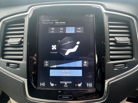 2017 Volvo XC90 D5 (235hp) AWD Momentum Geartronic thumbnail