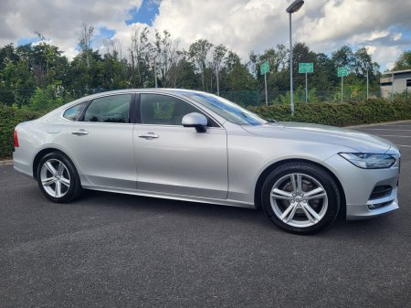 2021 Volvo S90  €25,999