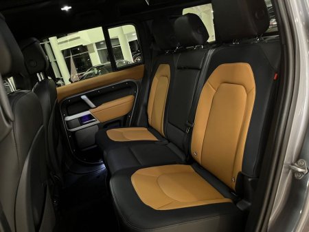 2023 Land Rover Defender - thumbnail 19