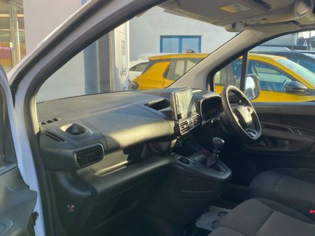 2023 Fiat Doblo LWB 1.5 100HP 1000KG 4DR €17,995 thumbnail