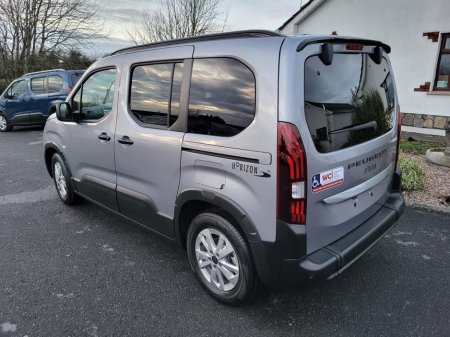 2026 Peugeot Rifter Allure+ 1.5l 100bhp €35,995 thumbnail