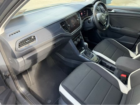 2020 Volkswagen T-Roc - thumbnail 9