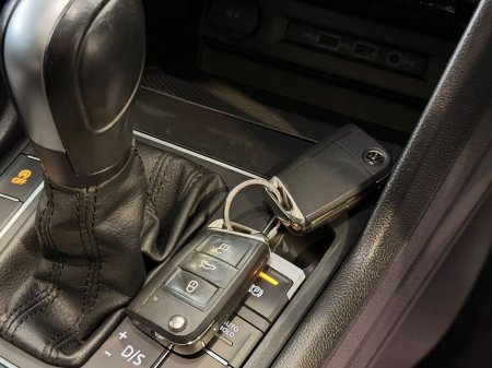 2020 Volkswagen Tiguan - thumbnail 28