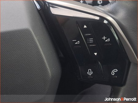 2025 Peugeot 5008 1.2 Hybrid 136bhp E-DCS6 Allure €46,750 thumbnail