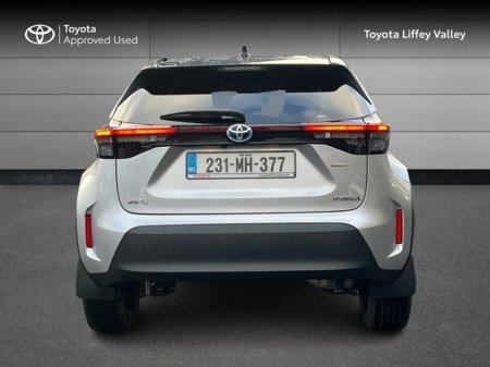 2023 Toyota Yaris Cross YARIS CROSS LUNA SPORT €27,450 thumbnail