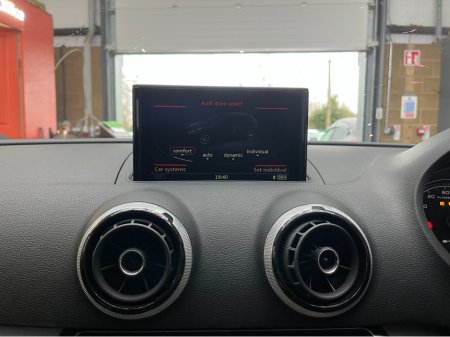 2016 Audi A3 €15950! 2016 AUDI A3 SB E-TRON S LINE 1.4 AUTOMATIC / CRUISE CONTROL / REVERSE CAMERA / ELECTRIC SEATS / PADDLE SHIFTERS AND MORE €15,950 thumbnail