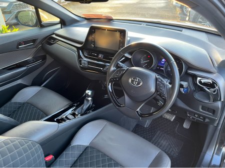 2020 Toyota C-HR SOL AUTOMATIC HYBRID 1.8 PETROL //LOW MILES//HIGH SPEC//HALF LEATHER SEATS//KEYLESS ENTRY//360 PARKING CAMERAS//ADAPTIVE CRUISE CONTROL// €22,950 thumbnail