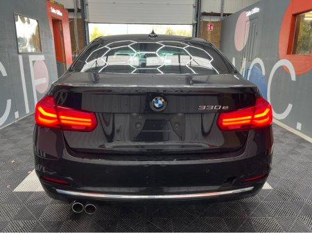 2016 BMW 3 Series - thumbnail 3