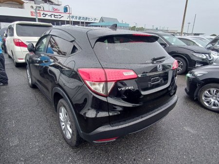 2020 Honda Vezel  €19,950 thumbnail