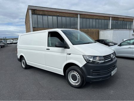 2017 Volkswagen Transporter T28 S-LINE TDI €15,500