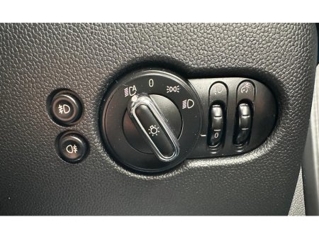 2017 MINI Cooper - thumbnail 25