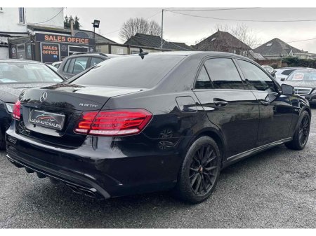 2016 Mercedes-Benz E Class 220 Automatic €15,950 thumbnail