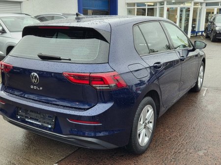 2022 Volkswagen Golf LIFE TDI €25,950 thumbnail