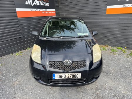 2006 Toyota Yaris - thumbnail 2