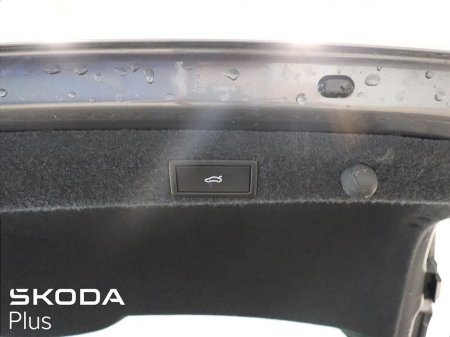 2025 Skoda Octavia - thumbnail 27