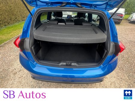 2020 Ford Focus - thumbnail 9