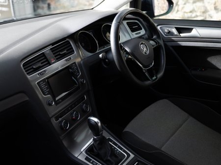 2014 Volkswagen Golf - thumbnail 29