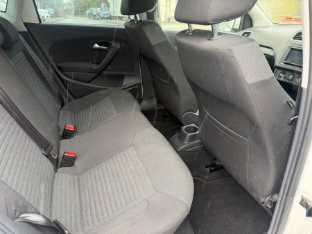 2012 Volkswagen Polo - thumbnail 15