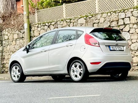 2015 Ford Fiesta ZETEC 1.2L !!! €7,950 thumbnail