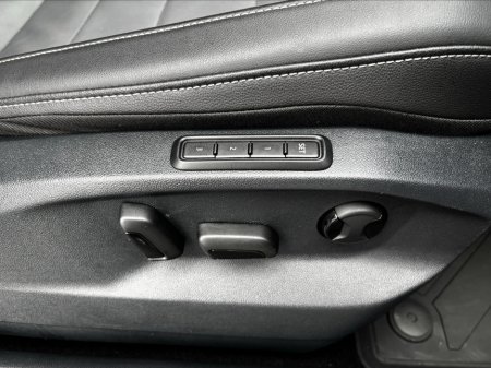 2024 Volkswagen T-Roc 3DA-A1DFF 5DR AUTO €39,950 thumbnail