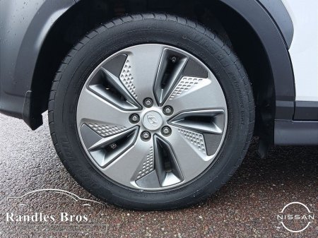 2020 Hyundai Kona - thumbnail 9