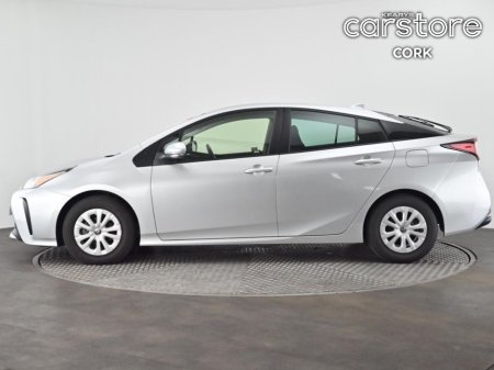 2019 Toyota Prius - thumbnail 6