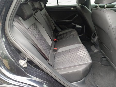 2025 Volkswagen T-Roc T-Roc R-Line 2.0TDi 150Bhp DSG 2WD Auto Start/Stop €43,995 thumbnail