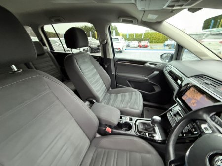 2018 Volkswagen Touran HIGHLINE - 2.0L DIESEL - 7 SEATS - AUTO - 12M WARRANTY - CAR: 1621 thumbnail