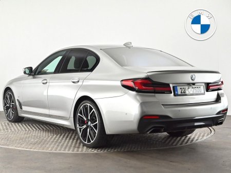 2022 BMW 5 Series - photo 2