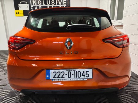 2022 Renault Clio - thumbnail 25