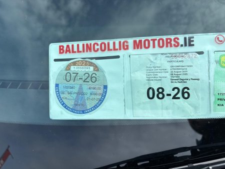 2017 Kia Rio - thumbnail 8