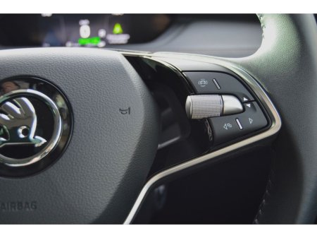 2024 Skoda Enyaq Enyaq 60 €29,995 thumbnail