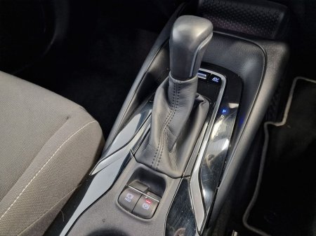 2020 Toyota Corolla Hybrid Luna H/B Automatic €19,950 thumbnail