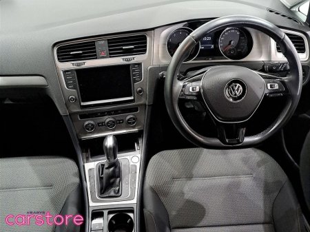 2017 Volkswagen Golf - thumbnail 11