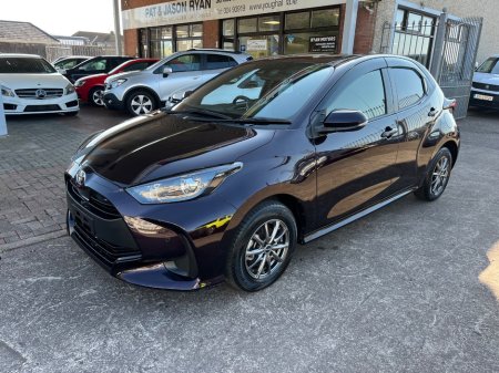 2020 Toyota Yaris - thumbnail 1