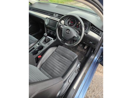 2016 Volkswagen Passat - thumbnail 12