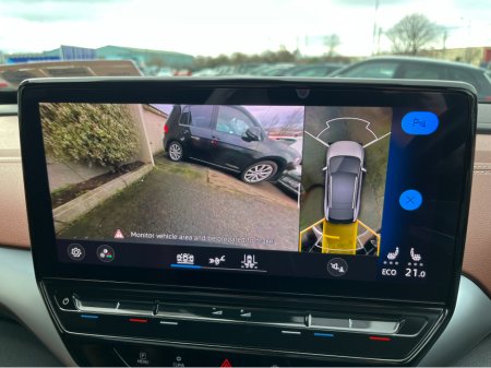 2022 Volkswagen ID.4 PRO TECH 77KWH //MASSIVE SPEC//HEATED ELECTRIC MEMORY MASSAGE SEATS//PANORAMIC GLASS ROOF//HEAD UP DISPLAY//360 PARKING CAMERAS// €28,950 thumbnail