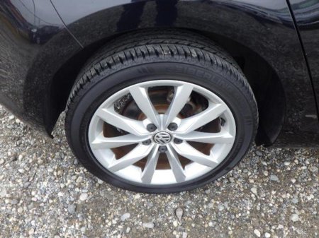 2017 Volkswagen Golf - thumbnail 3