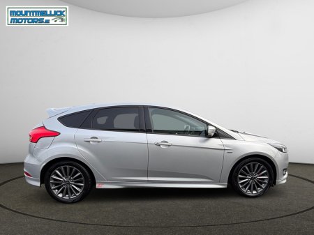 2018 Ford Focus 1.5 TDCI ST-LINE 120PS 5 5DR €14,350 thumbnail