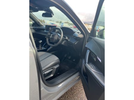 2025 Peugeot 2008 1.2 Puretech 100bhp Allure thumbnail