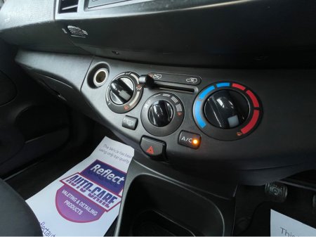 2011 Nissan Micra - thumbnail 20