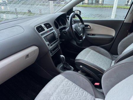 2017 Volkswagen Polo 1.2L petrol Automatic TSI *Beats Edition* €13,950 thumbnail