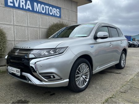2020 Mitsubishi Outlander - thumbnail 5