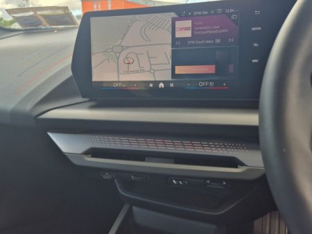 2025 BMW 2 Series - thumbnail 8