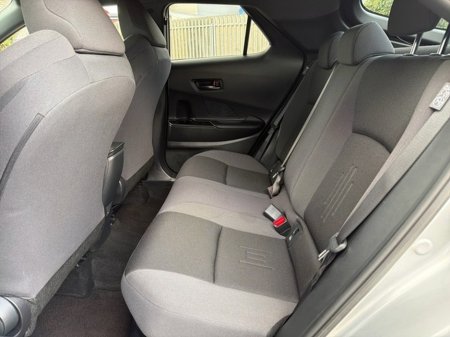 2025 Toyota C-HR SPORT PLUS SIDESTEPS & EXTRAS // HEATED SEATS // APPLE CARPLAY/ANDROID AUTO // SIDE STEPS // WIND DEFLECTORS // FULL WARRANTY €37,945 thumbnail