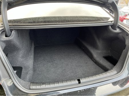 2018 BMW 5 Series - thumbnail 8