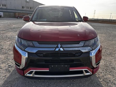 2018 Mitsubishi Outlander - view 2
