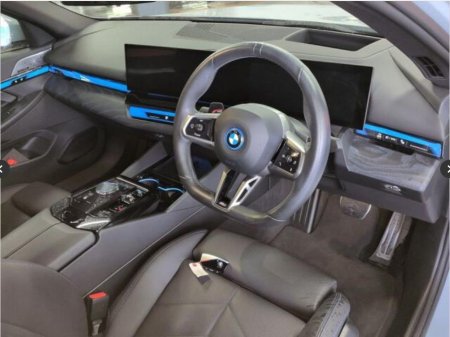 2023 BMW i5 - thumbnail 5