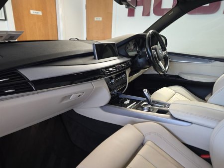 2016 BMW X5 - thumbnail 8