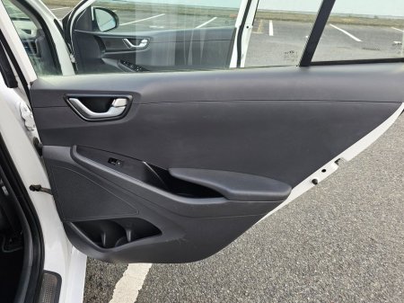 2018 Hyundai Ioniq FULL E V, 200 KM RANGE, FULL DEALER HISTORY, NEW NCT, FINANCE, WARRANTY, 5 STAR REVIEWS €9,995 thumbnail